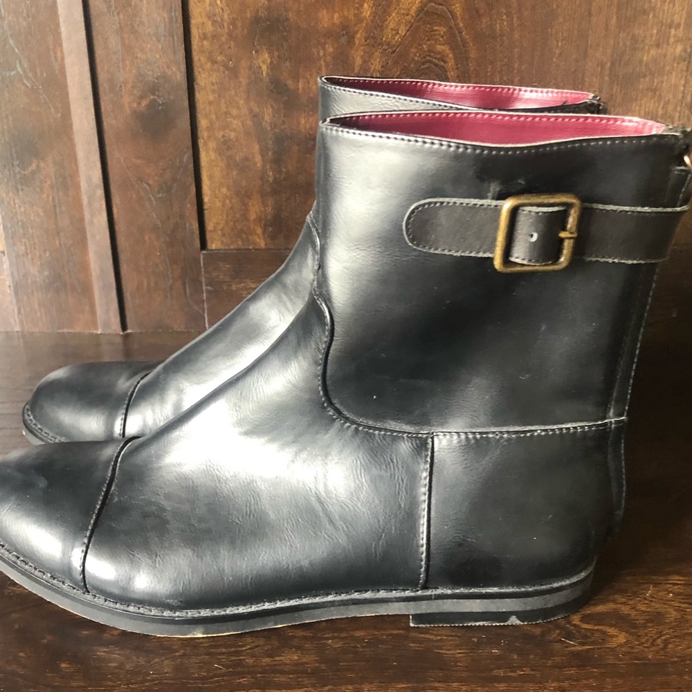 LOFT black ankle boots